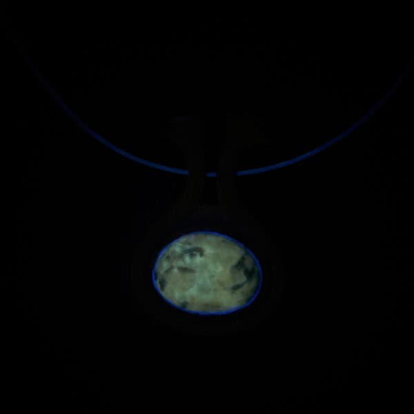 Autorský fluorescentní náhrdelník - kámen, dřevo - J006 - Image 4