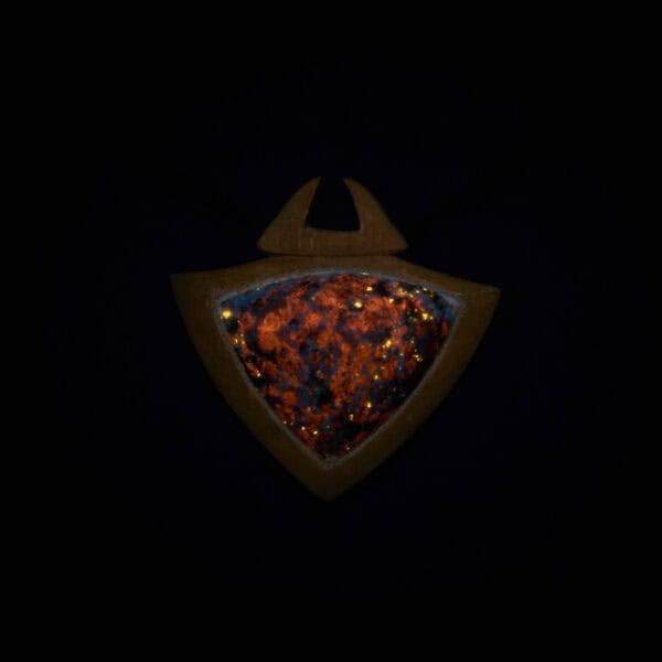 Autorský fluorescentní náhrdelník - kámen, dřevo - J009 - Image 3