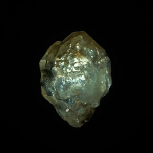 fluorescentní křišťál s ropou, 33 g
